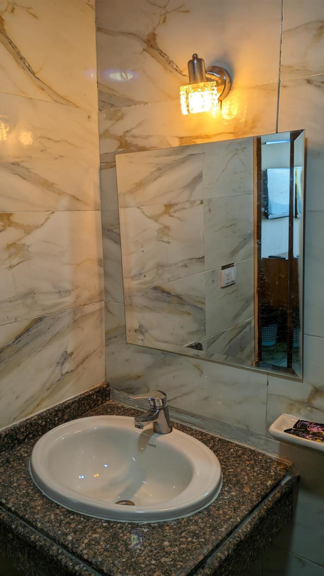 Royal Crown Hotel عائلات فقط Alexandria Eksteriør bilde